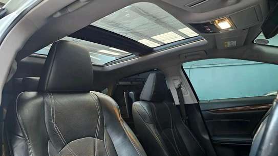 Lexus RX450H 2018 double sunroof image 11