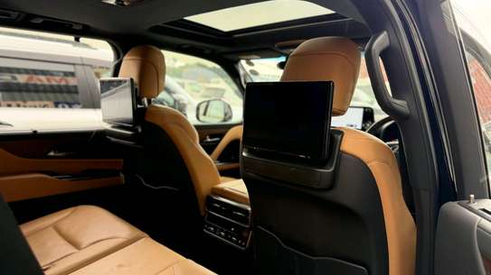 LEXUS LX 600,2021,( WE ACCEPT HIRE PURCHASE &BANK FINANCE) image 9