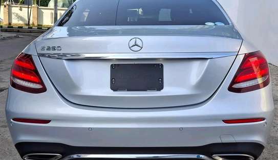 Mercedes Benz E250 silver 2017 image 12