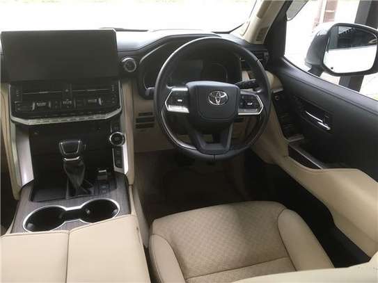 2022 TOYOTA LAND CRUISER ZX image 3