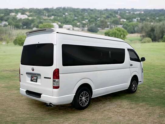 Toyota grand hiace 16 seater image 3