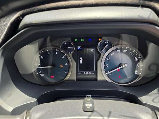 Toyota land Cruiser Prado TX Diesel 2018 image 5