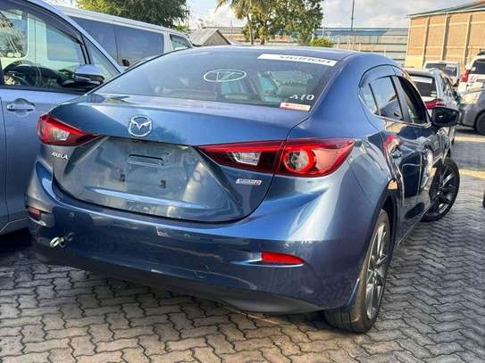 mazda axela saloon diesel with sunroof image 2