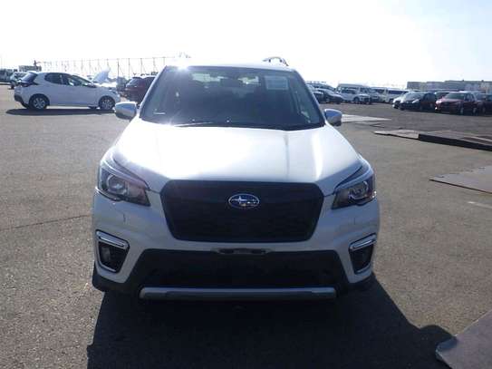 Subaru Forester Eboxer with sunroof image 4