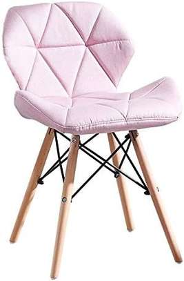 Stylish Eames Dining Chair image 4
