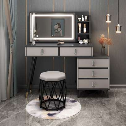 Modern Vanity Dressing Table With Led Lights image 3