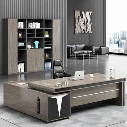 Office Desk; Classy Executive Director Desk(1.8 Metres) image 2