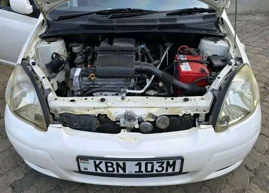 TOYOTA VITZ ON SALE image 2
