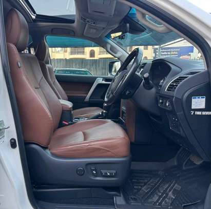 2022 Toyota LandCruiser Prado TX-L 70TH ANNIVERSARY image 7