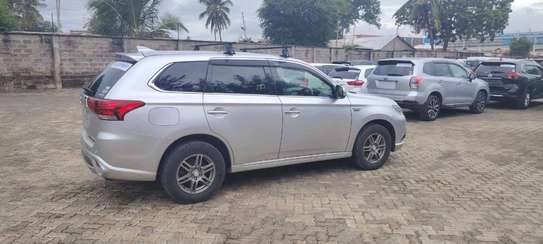 Mitsubishi Outlander sunroof image 5