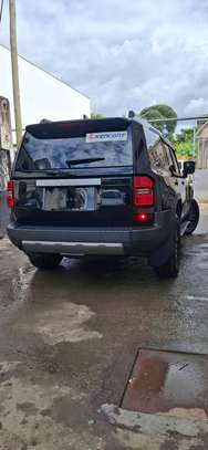 Land Cruiser J250 image 5