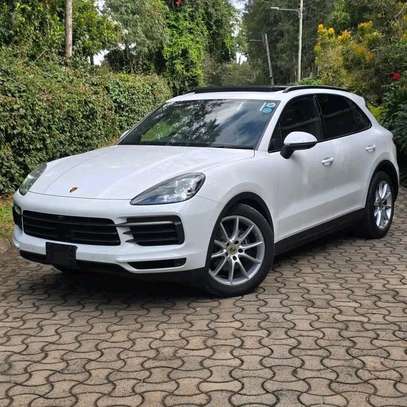2018 Porsche cayenne image 3