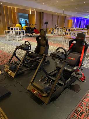 Racing simulators and virtual reality VR headsets for hire image 4