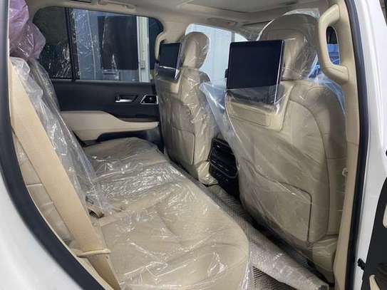 2022 TOYOTA LAND CRUISER 300 ZX image 7