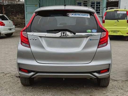 Honda fit hybrid silver 2018 image 10