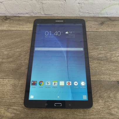 Samsung Galaxy Tab E 10.1" WiFi Tablet 2GB RAM 16GB Storage image 3
