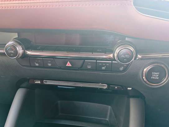 MAZDA 3,2019,1800CC,(WE ACCEPT HIRE PURCHASE) image 14