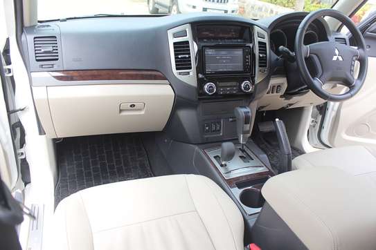 Mitsubishi Pajero DiD Final Edition, V98W 2019 23,000 Kms image 4