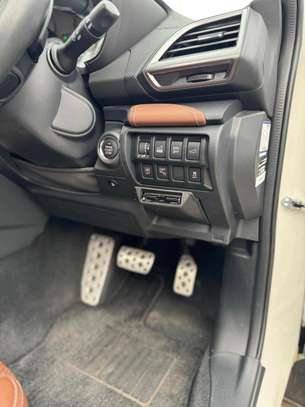 Subaru Forester E-Boxer 2019 Sunroof AWD image 7