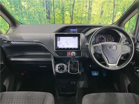 2019 TOYOTA NOAH G image 3