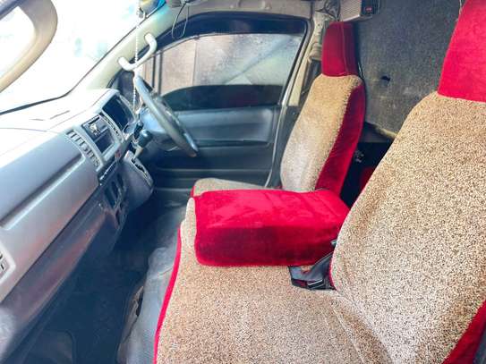 TOYOTA HIACE 7L AUTO DIESEL 2014MODEL image 7