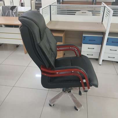 Office Chair: Director’s Executive Office Seat image 3