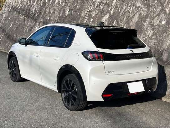 2022 PEUGEOT 208 GT image 2