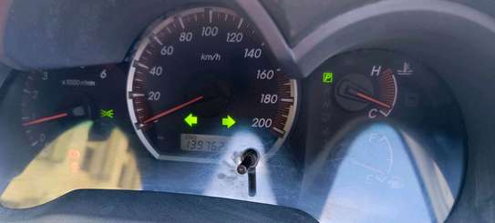 TOYOTA HILUX DOUBLE CABIN 2015MODEL image 2