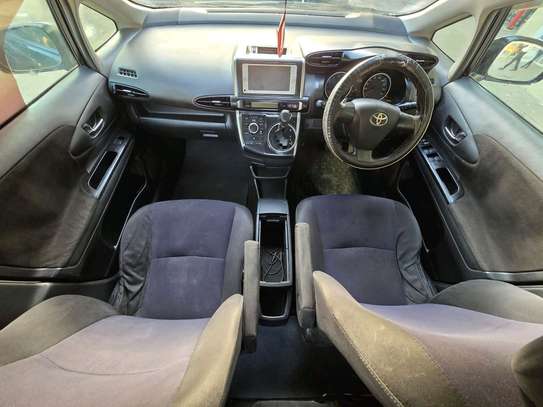 toyota wish used image 5