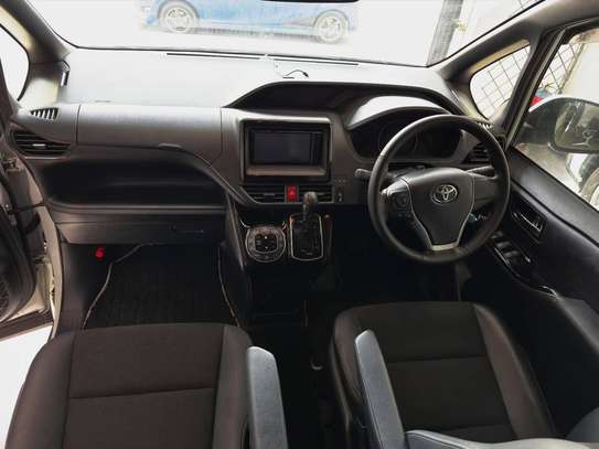 Toyota Noah wxb 2019 image 8