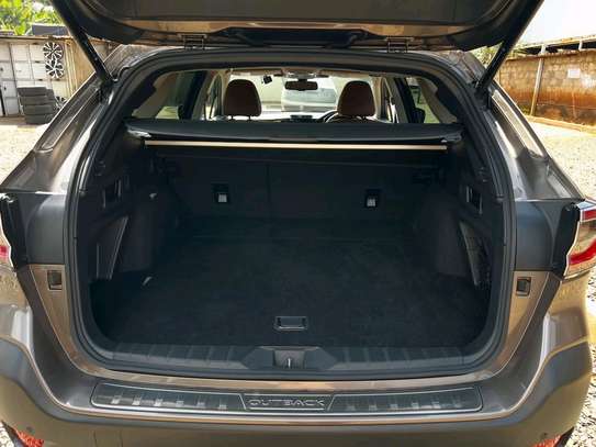 2022 Subaru outback image 6