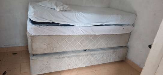 Platform beds image 2
