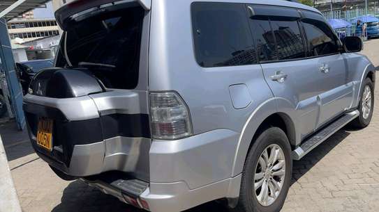 MITSUBISH PAJERO 2017MODEL DIESEL image 3