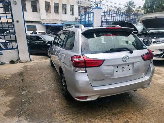Toyota Fielder silver image 7