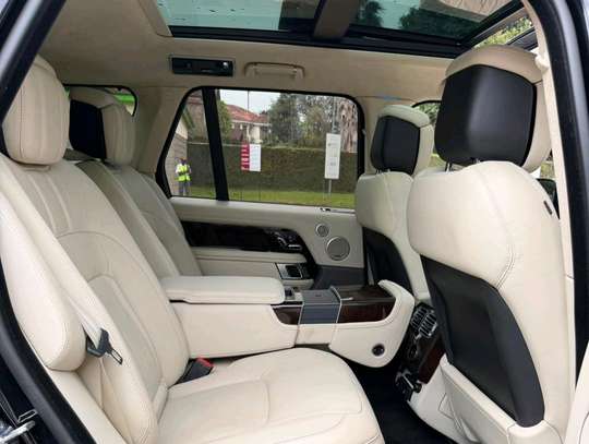 2019 Range Rover Vogue autobiography image 12