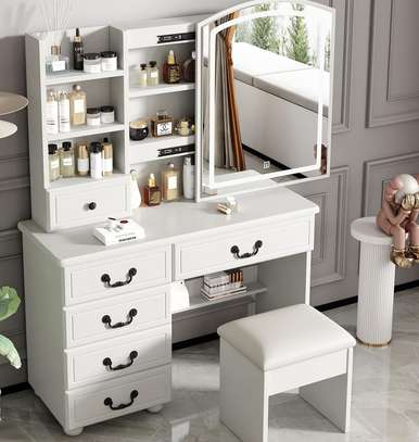 DRESSING TABLE: White Dressing Table With Mirror image 6