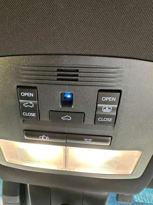 Toyota harrier metallic black image 13