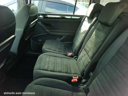 Volkswagen Touran image 11