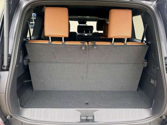 2025 Lexus GX550 image 12