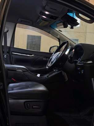 TOYOTA ALPHARD EXECUTIVE HYBRID E FOUR 2019MODEL image 9