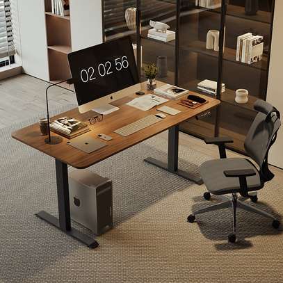 Electric Desk; 1.4 Electric Standing Desk image 3