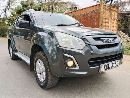Isuzu Pickup Truck Black Durable Reliable image 2