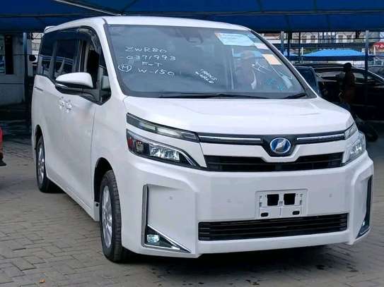 Toyota Voxy HYBRID white 2019 image 8