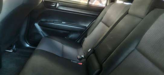 Toyota corolla Fielder black Non hybrid 2020 image 3