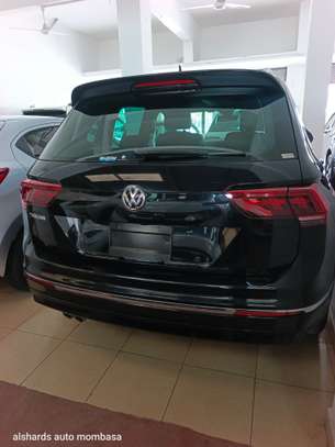 Volkswagen Tiguan 1400 image 2