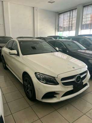 MERCEDES BENZ C200 image 8