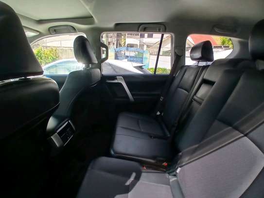 Toyota prado image 4