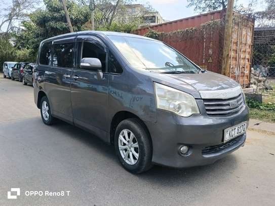 TOYOTA NOAH VALVEMATIC 2012 MODEL image 11