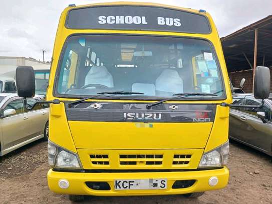 ISUZU NQR SCHOOL BUS image 2