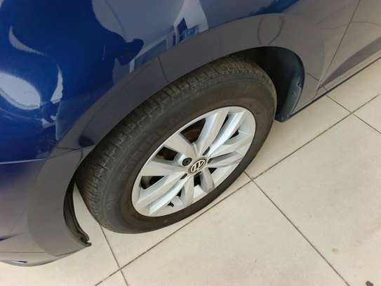 Volkswagen Touran image 2